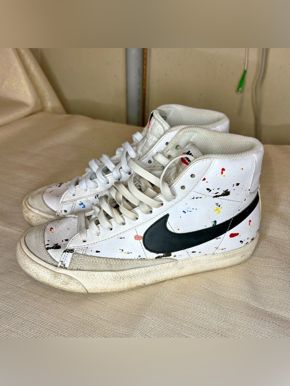 Nike Blazer Mid 77 Paint Splatter Shoes Sneakers - Size 6.5 Youth / 8 Women’s
